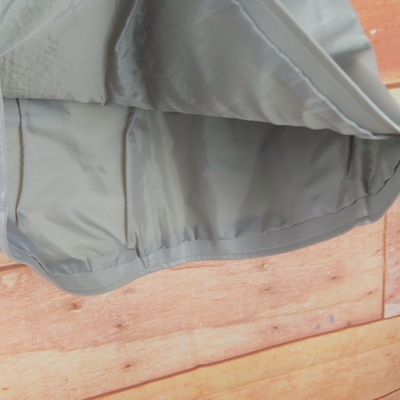 Vero MODA faux leather vegan gray skirt size small - Picture 8 of 8